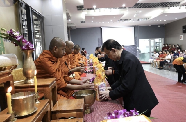 สหกรณ์ออมทรัพย์พระจอมเกล้าพระนครเหนือ จำกัด เข้าร่วมงานทำบุญคณะ ครบรอบ 33 + 14 ปี วันสถาปนาคณะสถาปัตยกรรมเเละการออกเเบบ มหาวิทยาลัยเทคโนโลยีพระจอมเกล้าพระนครเหนือ ในวันพฤหัสบดีที่ 13 กุมภาพันธ์ 2568